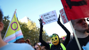 Manifestaciones multitudinarias en Francia salpicadas de algunos disturbios