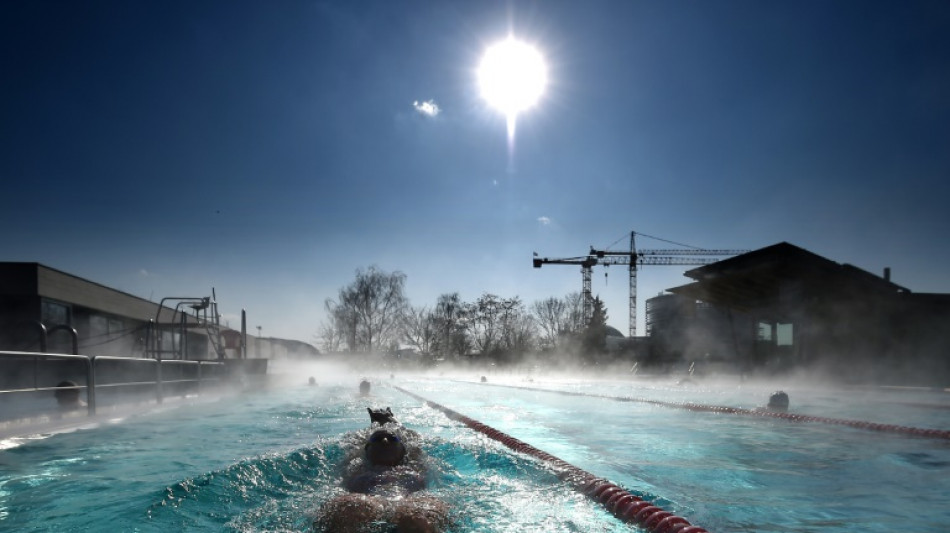 Oben ohne im Schwimmbad: Mehrheit der Deutschen laut "Playboy"-Umfrage daf&uuml;r
