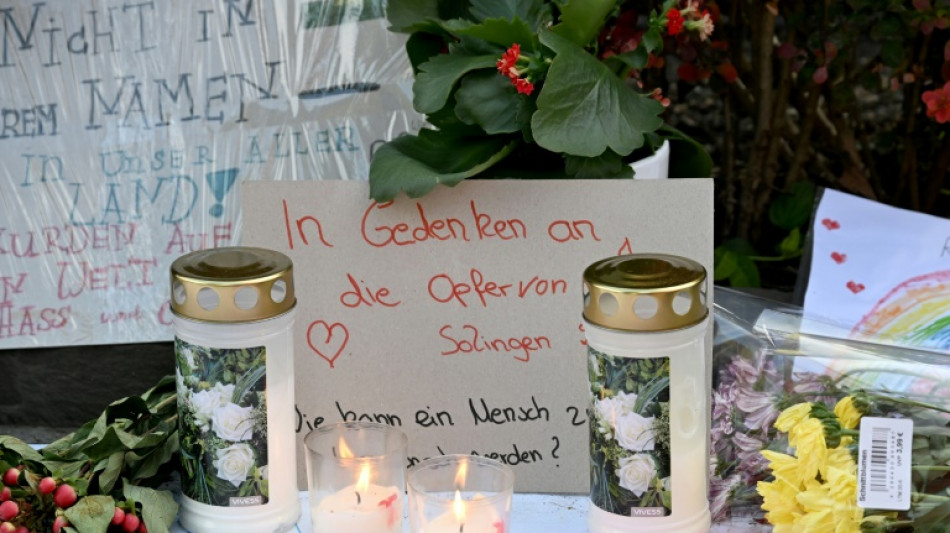 Solingen: Ausl&auml;nderfeindliche Parolen bei Demonstration nach Anschlag 