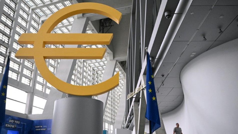 Zone euro: l'inflation ralentit en octobre &agrave; 2,1% sur un an