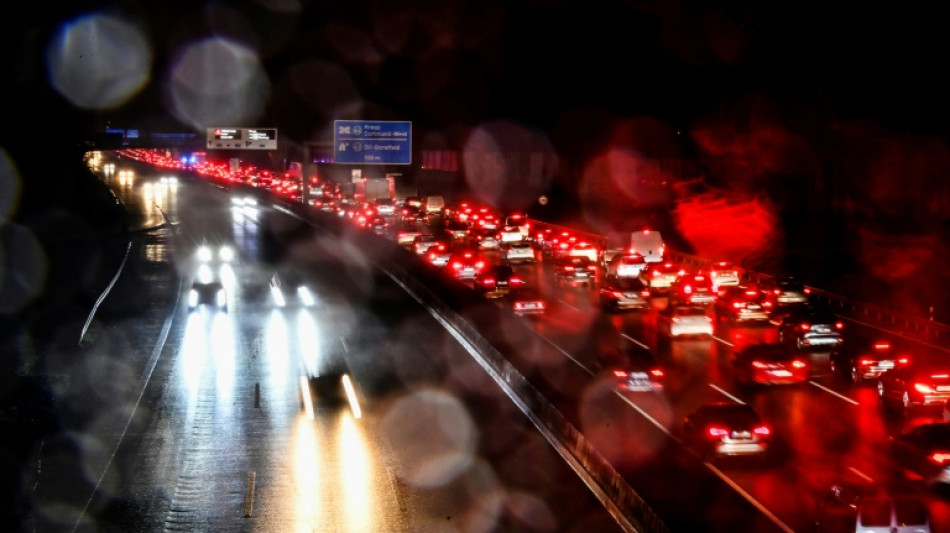 Razzia wegen mutma&szlig;lichen Betrugs bei F&uuml;hrerscheinpr&uuml;fungen in Niedersachsen