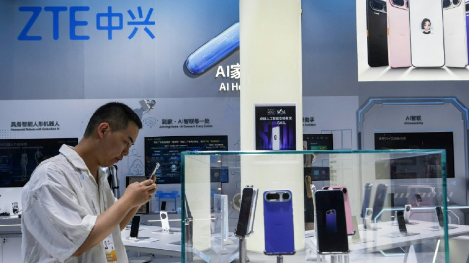 Pocket-size AI: Powerful phones star at China show 