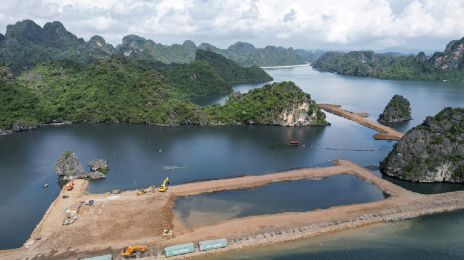 Constru&ccedil;&atilde;o de complexo na ba&iacute;a de Ha Long gera protestos no Vietn&atilde;