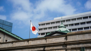 La Banque du Japon rel&egrave;ve son taux directeur &agrave; 0,25%, n'exclut pas de nouvelles hausses
