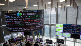 Borsa: l'Europa positiva dopo Wall Street, Milano +0,8%