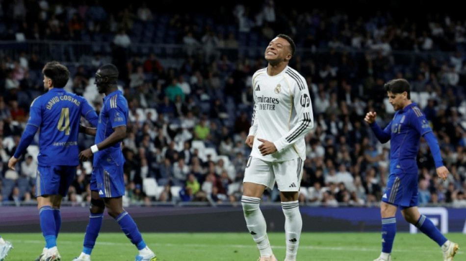 Com vaias a Mbapp&eacute;, Real Madrid vence o rebaixado Oviedo no Campeonato Espanhol
