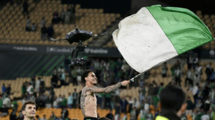Betis vence Elche (2-1) e volta &agrave; Liga dos Campe&otilde;es ap&oacute;s 20 anos