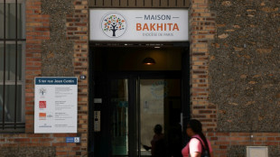 La visite du pape dans un lieu d'accueil d'exil&eacute;s: un "message" avant la pr&eacute;sidentielle en France