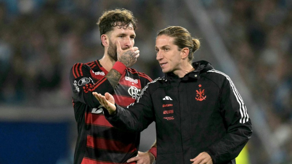 Filipe Lu&iacute;s, el &iacute;dolo que dio todo al Fla 