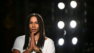 Balmain anuncia sa&iacute;da de seu diretor art&iacute;stico Olivier Rousteing 