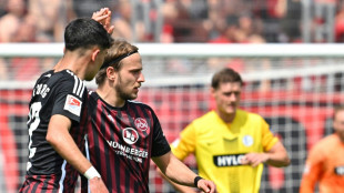 Uzun gl&auml;nzt: FCN schafft Klassenerhalt 