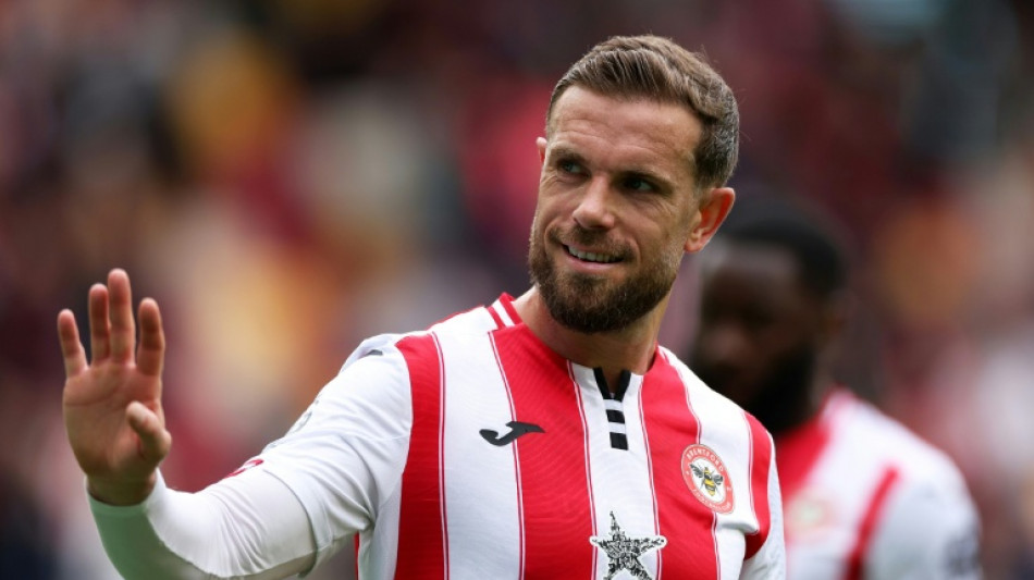 Chelsea sign England midfielder Jordan Henderson