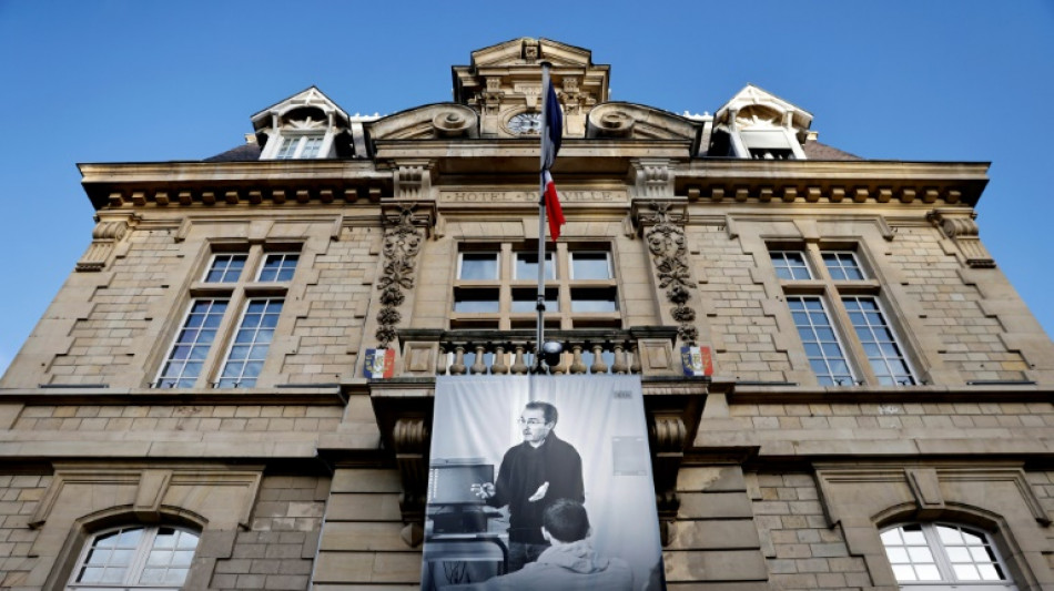 Assassinat de Samuel Paty: le proc&egrave;s de six anciens coll&eacute;giens s'est ouvert &agrave; huis clos