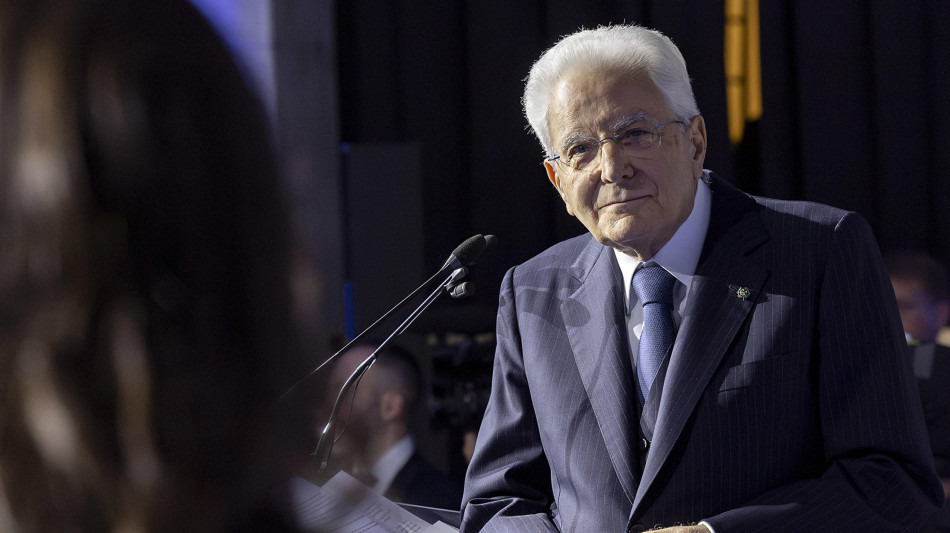 Mattarella, con conflittualit&agrave; istituzionale clima sfiducia