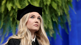 La viuda de Charlie Kirk confronta al asesino de su pareja en una audiencia judicial
