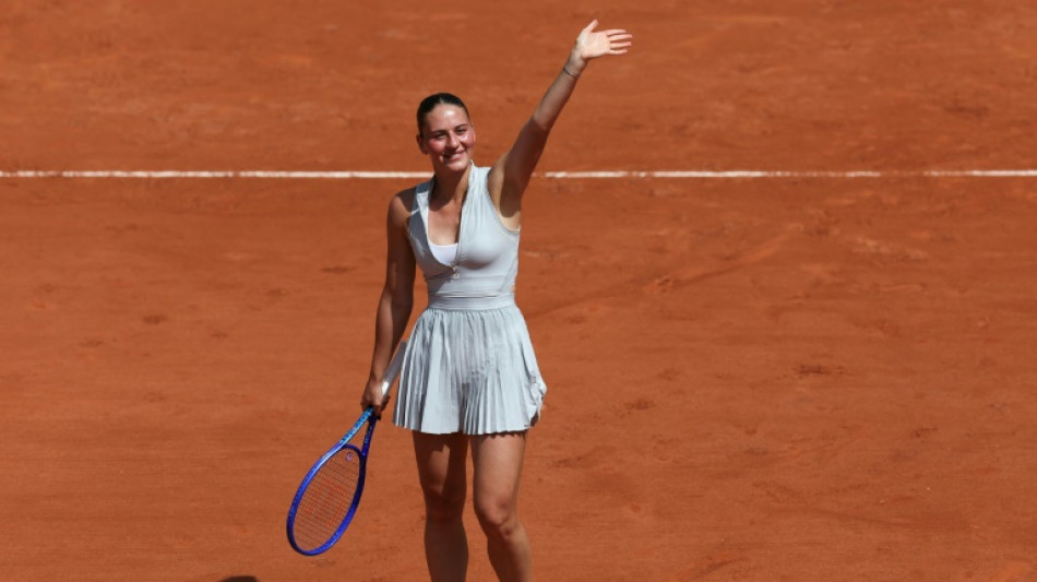Roland-Garros: tr&egrave;s &eacute;mue, l'Ukrainienne Kostyuk se prom&egrave;ne et lance la quinzaine parisienne
