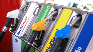 Qe, crescono prezzi benzina, self a 1,718 euro