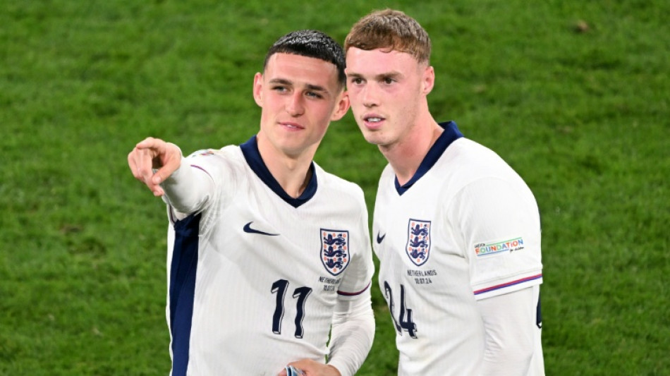 Tuchel convoca a Inglaterra para a Copa sem Alexander-Arnold, Palmer, Foden e Maguire