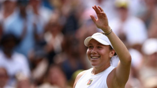 Anisimova bate Sabalenka e vai à final de Wimbledon