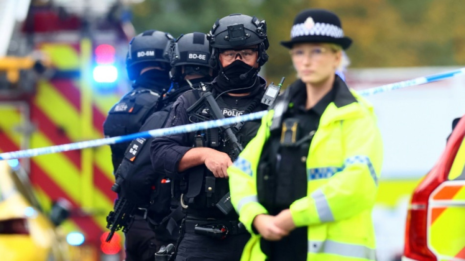 Ataque a sinagoga em Manchester deixa dois mortos; suspeito tamb&eacute;m morreu