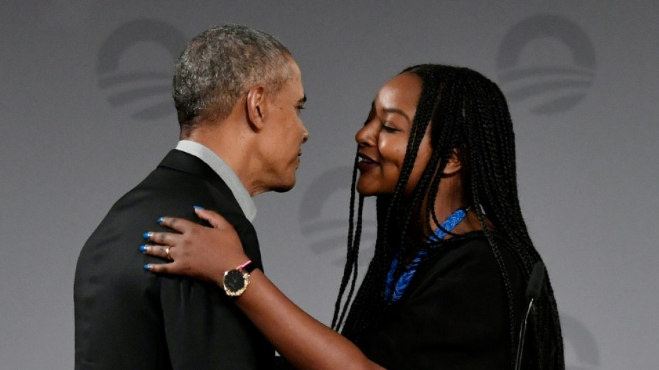 Mit Aminata Tour&eacute; erste amtierende Politikerin auf Titel von deutscher "Vogue"