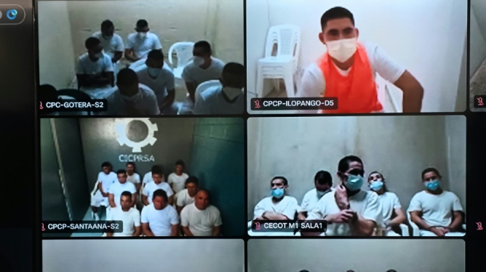 Dans les proc&egrave;s collectifs du Salvador, des "innocents jug&eacute;s avec les criminels"