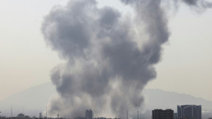 Frappes isra&eacute;lo-am&eacute;ricaines contre l'Iran, qui riposte par des salves de missiles dans la r&eacute;gion