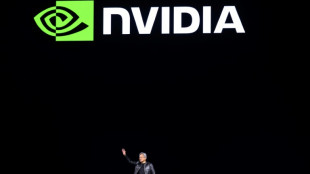 Nvidia &eacute;crase encore les attentes, assure que la demande ne se d&eacute;ment pas