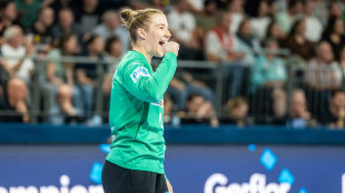 Party mit Apfelschorle: DHB-Frauen erf&uuml;llen sich Olympia-Traum