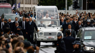 Au Luxembourg, le pape d&eacute;nonce les "chemins tragiques de la guerre"