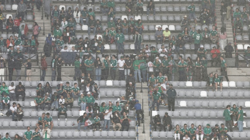 Mexico-England World Cup match delayed one hour due to storms