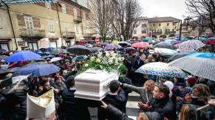 I funerali di Zoe a Nizza Monferrato, canzoni e palloncini bianchi