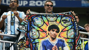Maradona pas&oacute; sus &uacute;ltimos d&iacute;as postrado, hinchado y resignado, cont&oacute; su masajista
