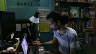 Cours &agrave; distance sans &eacute;lectricit&eacute;: les &eacute;tudiants cubains voient leur "futur hypoth&eacute;qu&eacute;"