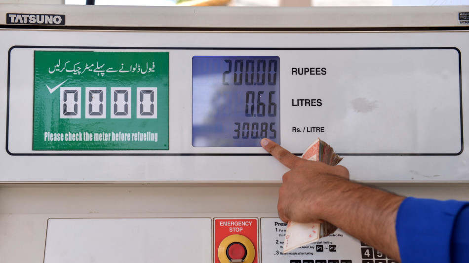 Il prezzo del petrolio in rialzo di oltre il 3,5%