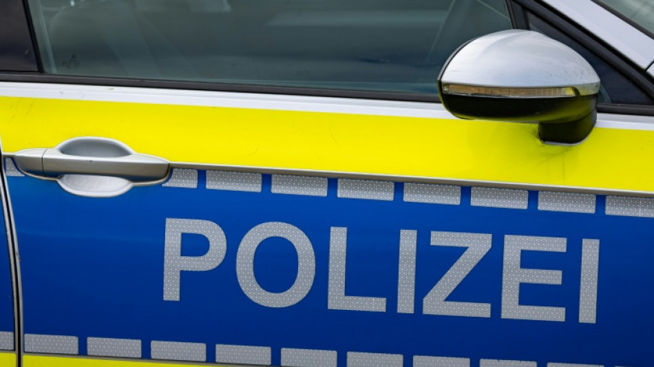 Verdacht auf zahlreiche Betrugstaten: Razzia und zwei Festnahmen in Nordrhein-Westfalen