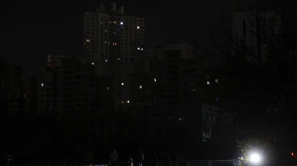 Kiev, al buio stamattina gli abitanti di 3 regioni ucraine