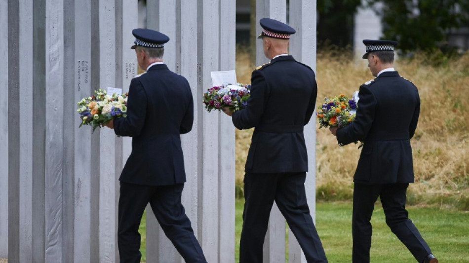 UK marks London 7/7 attacks as king hails 'spirit of unity'