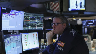 Wall Street termine en baisse, entre tensions g&eacute;opolitiques et r&eacute;sultats d'entreprises