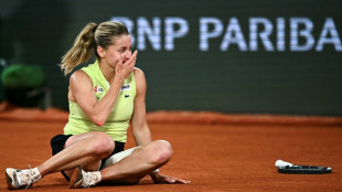 Qualifier Chwalinska downs Shnaider to reach French Open final