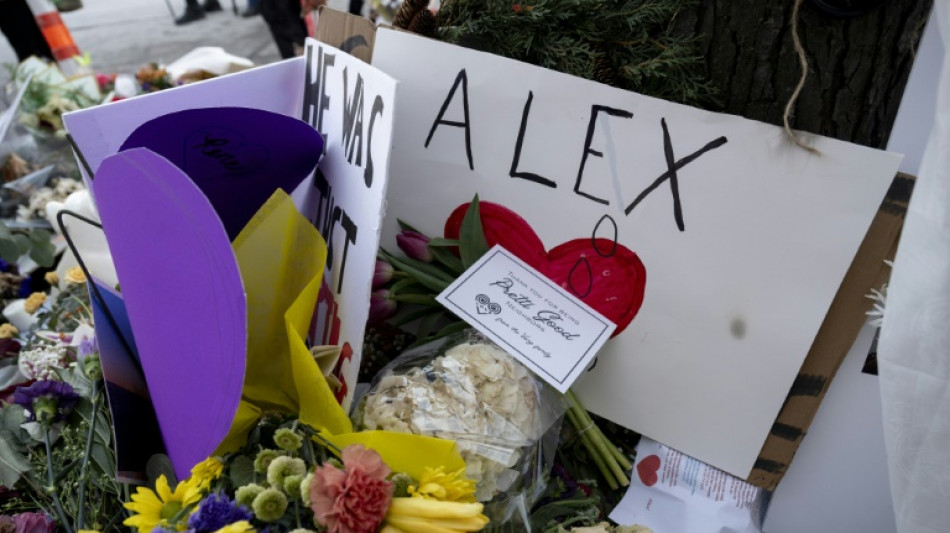 Minneapolis: un journaliste arr&ecirc;t&eacute;, Trump qualifie Alex Pretti d'"agitateur"