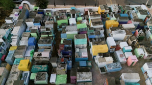 En M&eacute;xico, antes del D&iacute;a de Muertos los difuntos se ba&ntilde;an bajo el sol