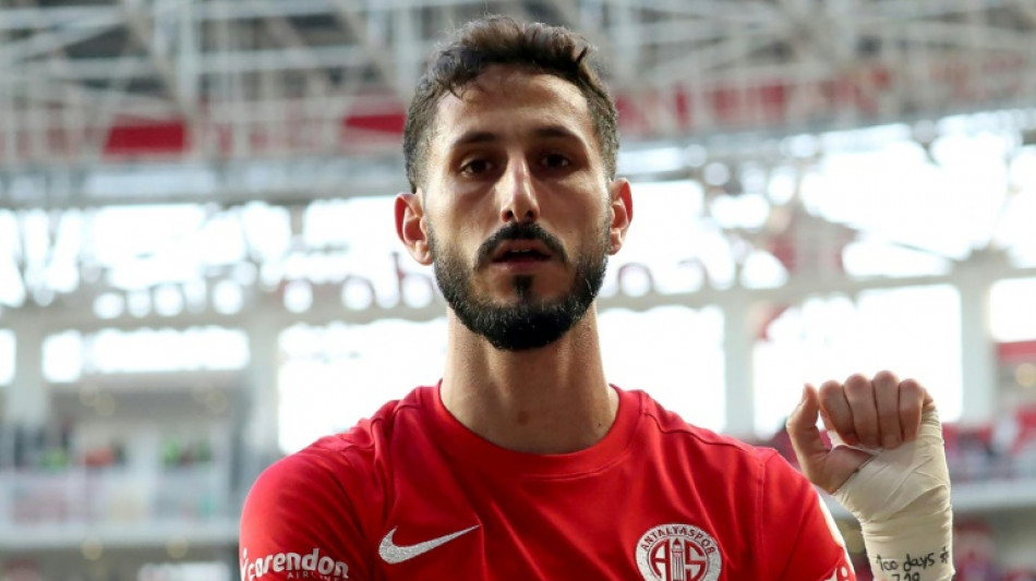 Nach Gaza-Botschaft: Israelischer Fu&szlig;baller in der T&uuml;rkei zeitweilig festgenommen