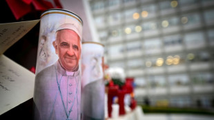 Vatikan: An Lungenentz&uuml;ndung erkrankter Papst atmet selbstst&auml;ndig 