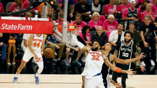 Adaptable Towns key in Knicks' run to NBA Finals lead