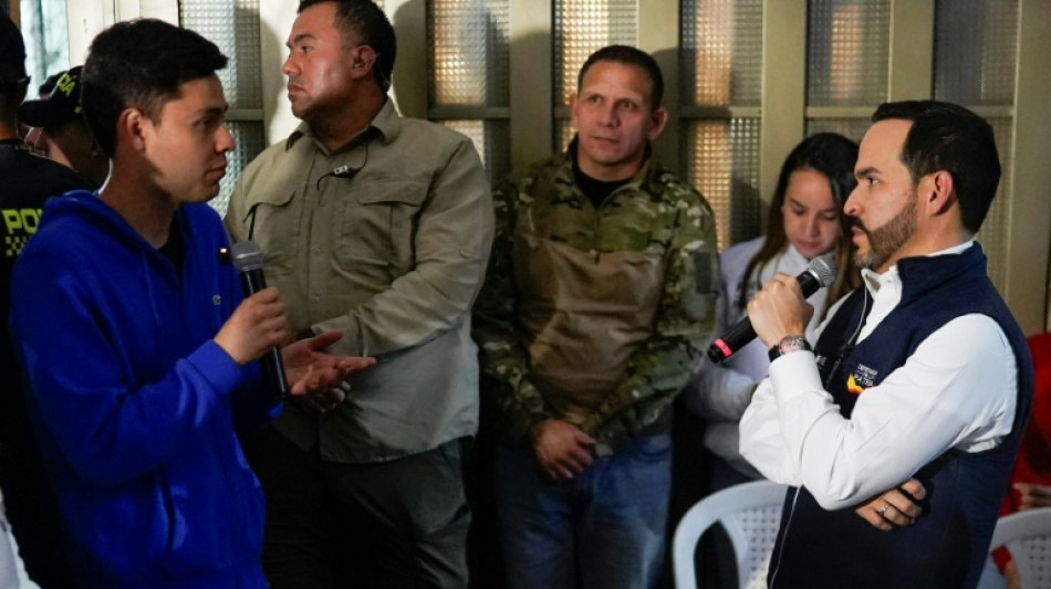 El principal candidato derechista de Colombia dice que atacar&aacute; aviones y barcos cargados de droga