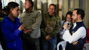 El principal candidato derechista de Colombia dice que atacar&aacute; aviones y barcos cargados de droga