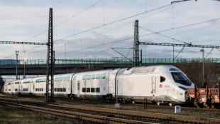 Le TGV M re&ccedil;oit son feu vert europ&eacute;en, mais son exploitation commerciale &agrave; la SNCF retard&eacute;e &agrave; septembre