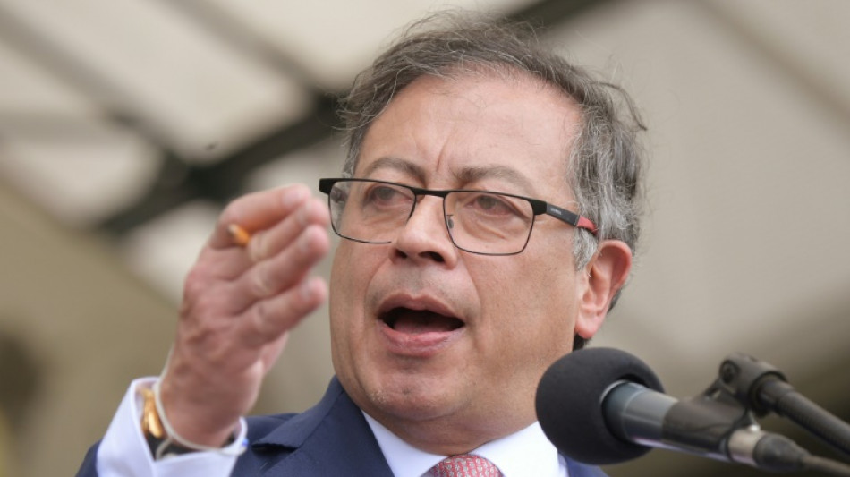 Autoridad electoral de Colombia investiga campa&ntilde;a presidencial de Petro