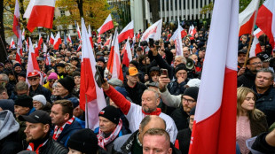 Polish president holds crisis talks in court standoff